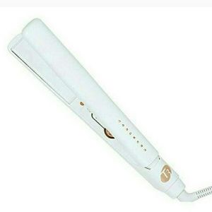New in Box T3 Singlepass Flat Iron Retail $180